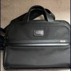 Tumi Alpha 2 Organizer Brief Laptop Bag